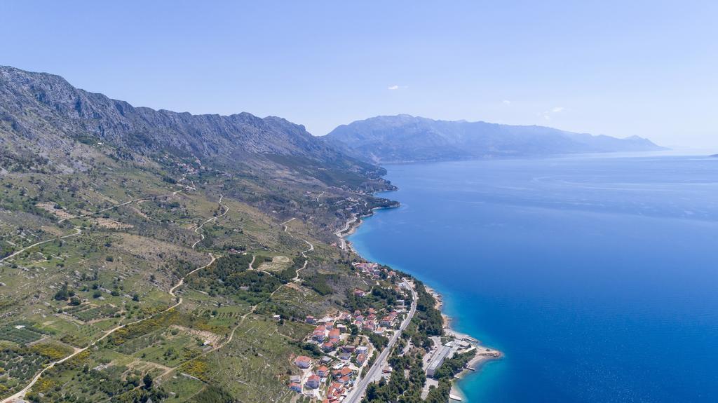 Apartments Sara & Nina Omiš Dış mekan fotoğraf